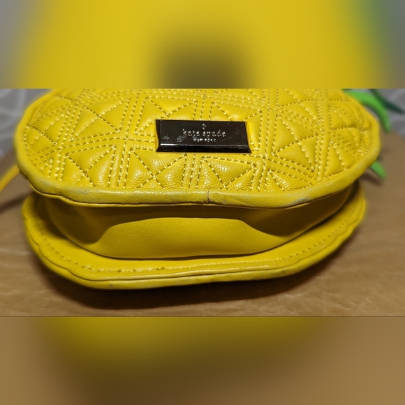 Kate Spade Wing It Pineapple Purse EUC - Picture 5 of 11